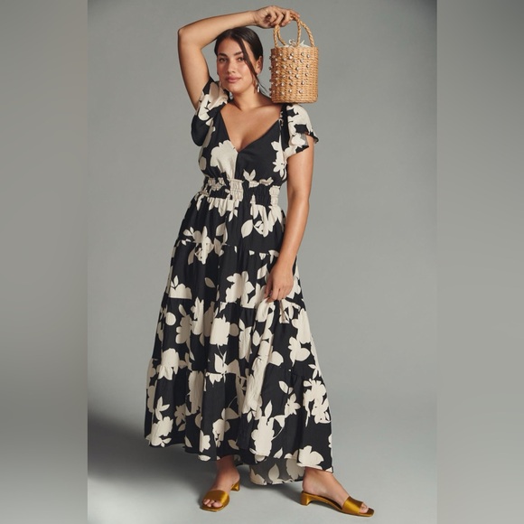 The Silverlake Flutter-Sleeve Dress 1x - Picture 1 of 6